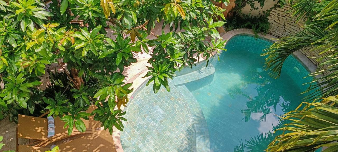 Soraya Yoga Wellness Center Hotell Gili Trawangan Exteriör bild