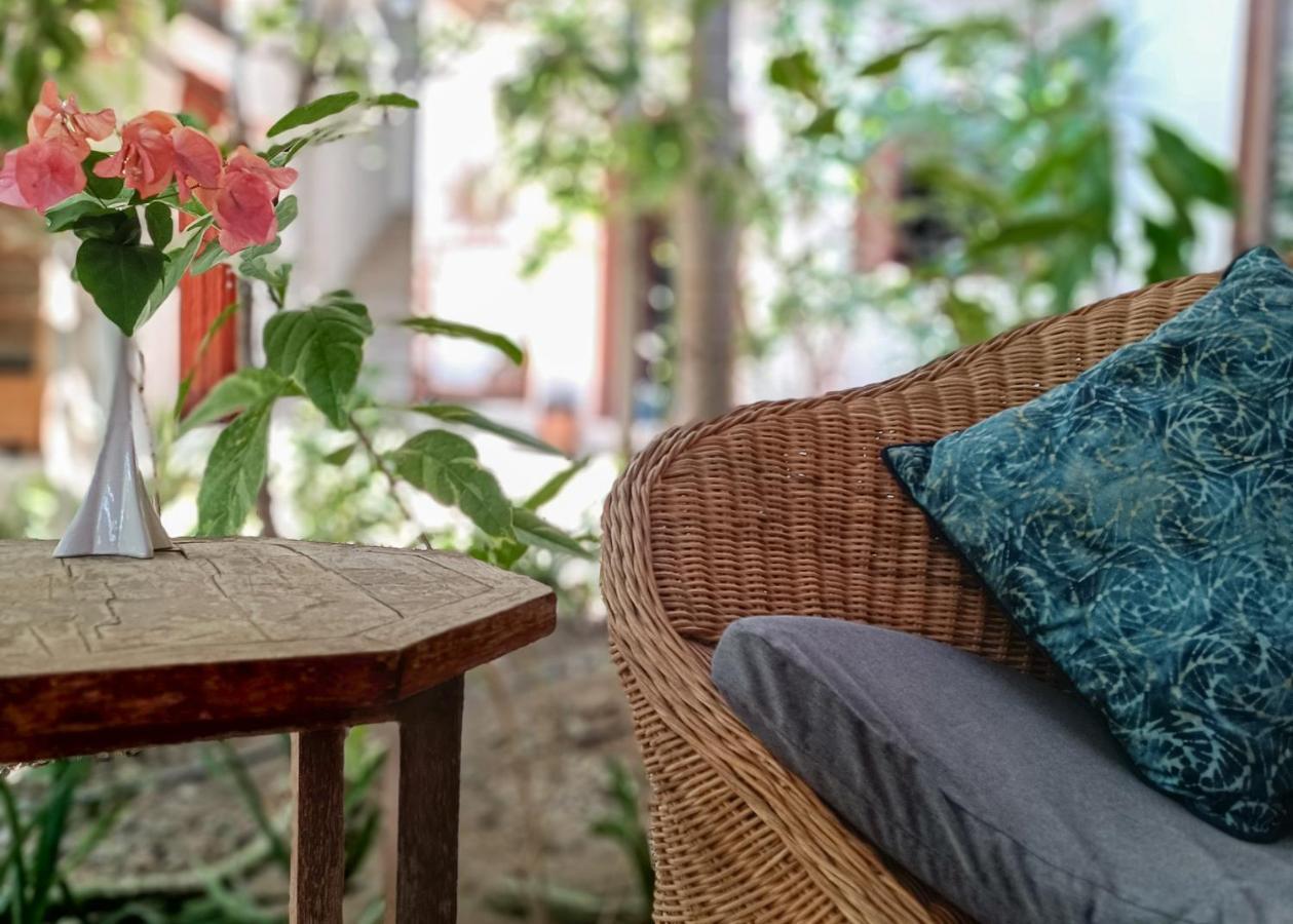 Soraya Yoga Wellness Center Hotell Gili Trawangan Exteriör bild